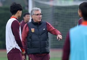 国足不敌澳大利亚！记者：输球是一定的，但过程却令人无法释怀